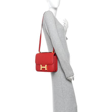 Load image into Gallery viewer, Epsom Constance 24 Rouge Casaque