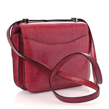 Load image into Gallery viewer, Lizard Constance 18 Fuchsia