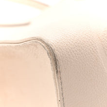 Load image into Gallery viewer, Empreinte Monogram Giant Onthego GM Creme