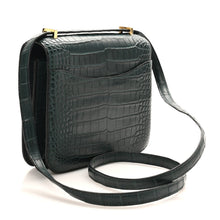 Load image into Gallery viewer, Matte Alligator Constance 18 Vert Cypress