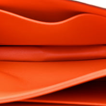 Load image into Gallery viewer, Matte Alligator Constance 18 Rouge Indien
