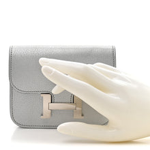 Load image into Gallery viewer, Metallic Chevre Chamkilight Constance Slim Wallet Argent
