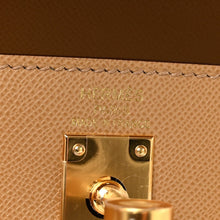 Load image into Gallery viewer, Madame Calfskin Verso Kelly Sellier 25 Biscuit White