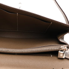 Load image into Gallery viewer, Epsom Kelly Wallet To Go Etoupe