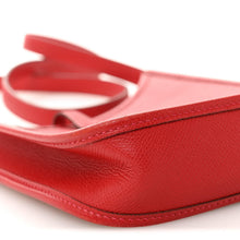 Load image into Gallery viewer, Epsom Evelyne TPM Rouge Casaque