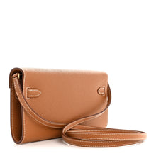 Load image into Gallery viewer, Epsom Kelly Wallet To Go Gold