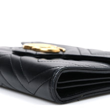 Load image into Gallery viewer, Calfskin Matelasse GG Marmont Chain Wallet Black