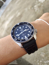 Load image into Gallery viewer, Seiko 5 Sports SKX Automatic Black Dial Black Leather Strap Watch for Men - SRPD55K2