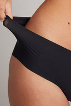 Load image into Gallery viewer, Base Boy Short in Black (Pack)