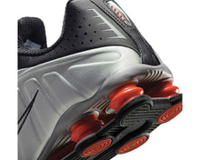 Load image into Gallery viewer, Nike Shox R4 "Metallic Silver"