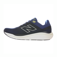 Load image into Gallery viewer, New Balance 860 v14