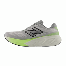 Load image into Gallery viewer, New Balance 880 v15