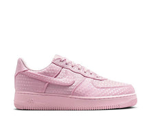 Load image into Gallery viewer, Nike Air Force 1 '07 Low SE W "Valentine's Day"