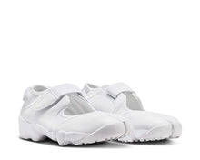 Load image into Gallery viewer, Nike Air Rift W "White"