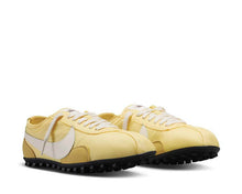 Load image into Gallery viewer, Nike Moon OG W "Soft Yellow"
