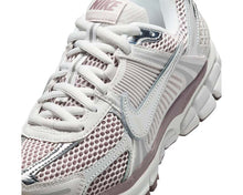 Load image into Gallery viewer, Nike Zoom Vomero 5 W "Vast Grey"