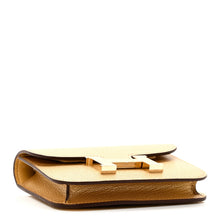 Load image into Gallery viewer, Metallic Chevre Chamkilight Constance Slim Wallet Dore