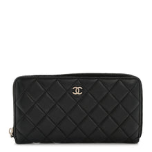 Load image into Gallery viewer, Lambskin Quilted Large Gusset Zip Around Wallet Black