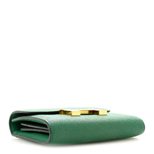 Load image into Gallery viewer, Epsom Constance Short Wallet Vert Vertigo