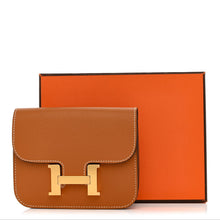 Load image into Gallery viewer, Epsom Constance Slim Wallet Toffee