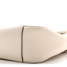 Load image into Gallery viewer, Calfskin Matelasse Small GG Marmont Shoulder Bag White