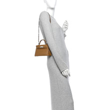 Load image into Gallery viewer, Chevre Chamkila Clou de Coeur Mini Kelly Sellier 20 Bronze Dore