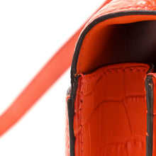 Load image into Gallery viewer, Matte Alligator Constance 18 Rouge Indien
