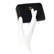 Load image into Gallery viewer, Caviar Quilted Zip Coin Purse Black