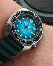 Load image into Gallery viewer, Seiko US Special Edition Automatic Green Dial Silver Steel Strap Watch for Men - SRPH57