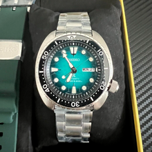 Load image into Gallery viewer, Seiko US Special Edition Automatic Green Dial Silver Steel Strap Watch for Men - SRPH57