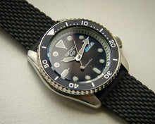 Load image into Gallery viewer, Seiko 5 Sports SKX Automatic Black Dial Black Silicone Strap Watch for Men - SRPD73K2