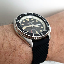 Load image into Gallery viewer, Seiko 5 Sports SKX Automatic Black Dial Black Silicone Strap Watch for Men - SRPD73K2