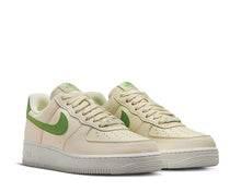 Load image into Gallery viewer, Nike Air Force 1 '07 SE