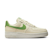 Load image into Gallery viewer, Nike Air Force 1 '07 SE