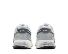 Load image into Gallery viewer, Nike Zoom Vomero 5 W