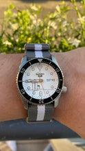 Load image into Gallery viewer, Seiko 5 Sports x Peanuts Surfboard Snoopy Limited Edition White Dial Two Tone NATO Strap Watch For Men - SRPK25K1