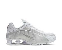 Load image into Gallery viewer, Nike Shox R4 W