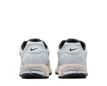 Load image into Gallery viewer, Nike Zoom Vomero 5 W