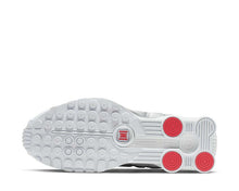 Load image into Gallery viewer, Nike Shox R4 W
