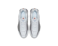 Load image into Gallery viewer, Nike Shox R4 W