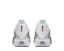 Load image into Gallery viewer, Nike Shox R4 W